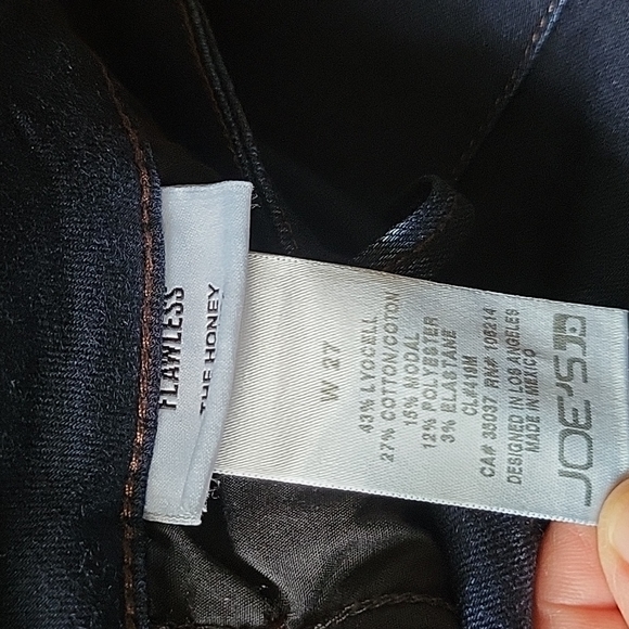 *BLACK FRIDAY SALE* Joe's Flawless “The Honey” Jeans - Picture 10 of 12